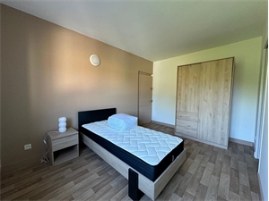 t5 à la location -   87000  LIMOGES, surface 16 m2 location t5 - UBI483775568